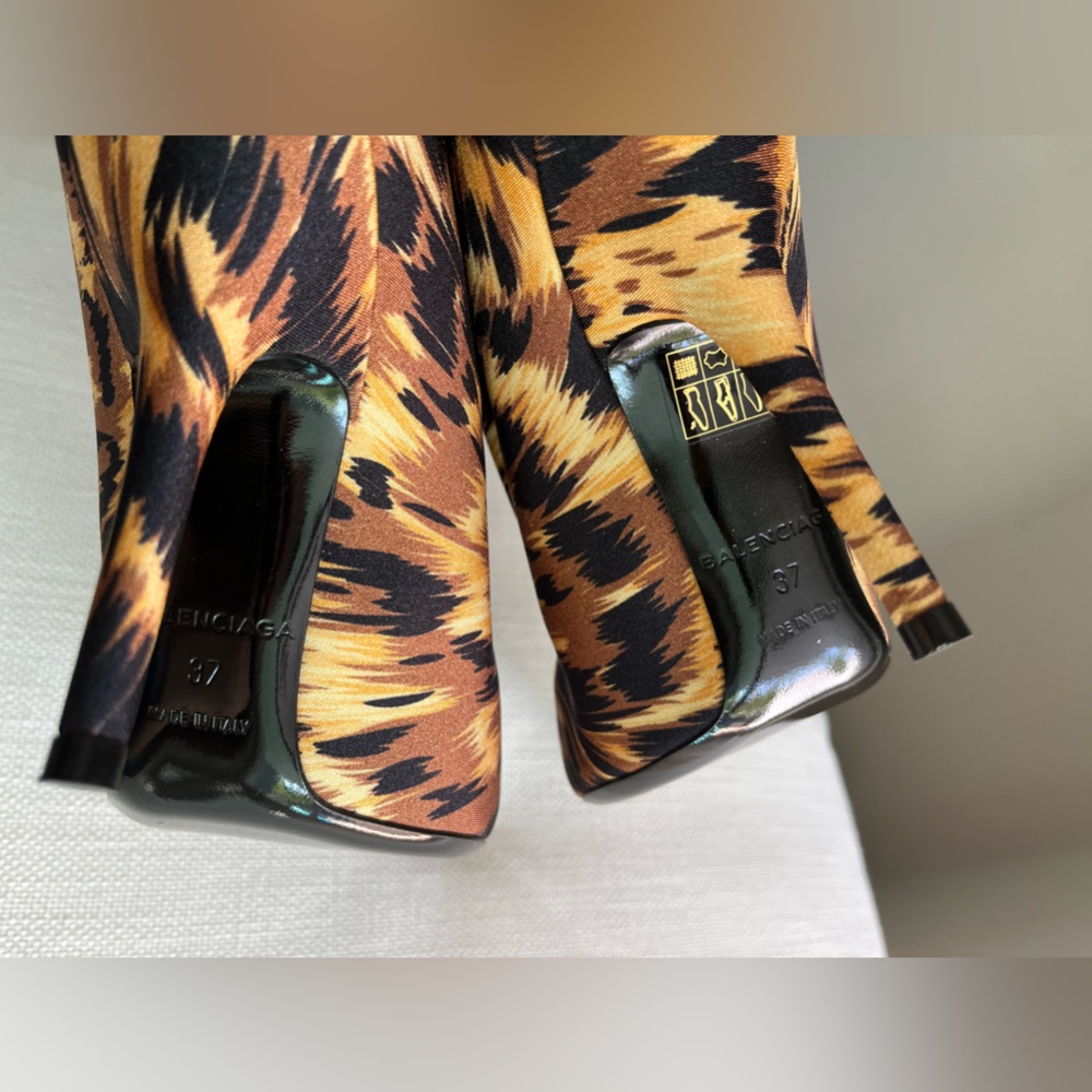 *NEW* Balenciaga 37 Leopard Print Knife Spandex Sock Boots 🐆 $1295 - Picture 8 of 8